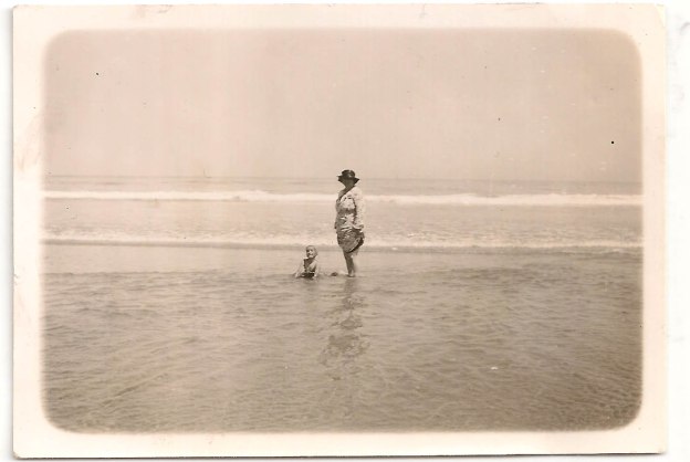 Apollo  Bay beach  c1936